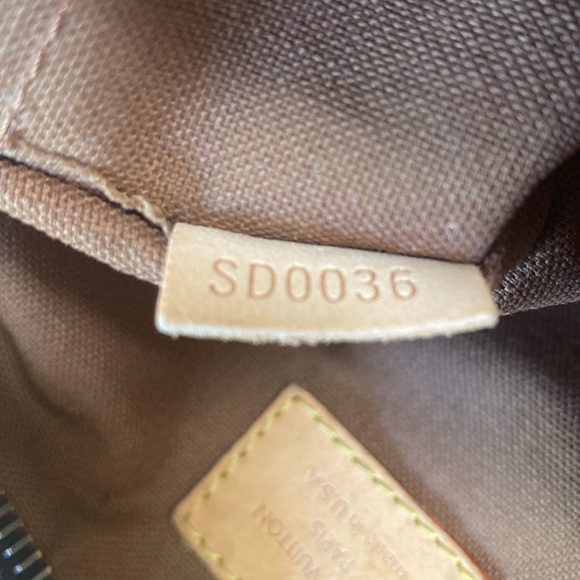 Authentic Louis Vuitton Tulum PM shoulder bag.SD0036 - Picture 14 of 14